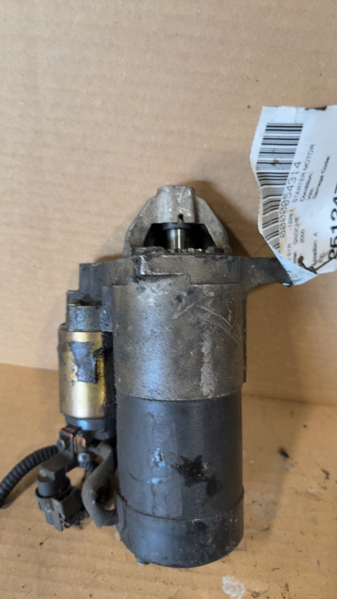 Starter Motor from a 2000 Jeep Grand Cherokee, photo 2