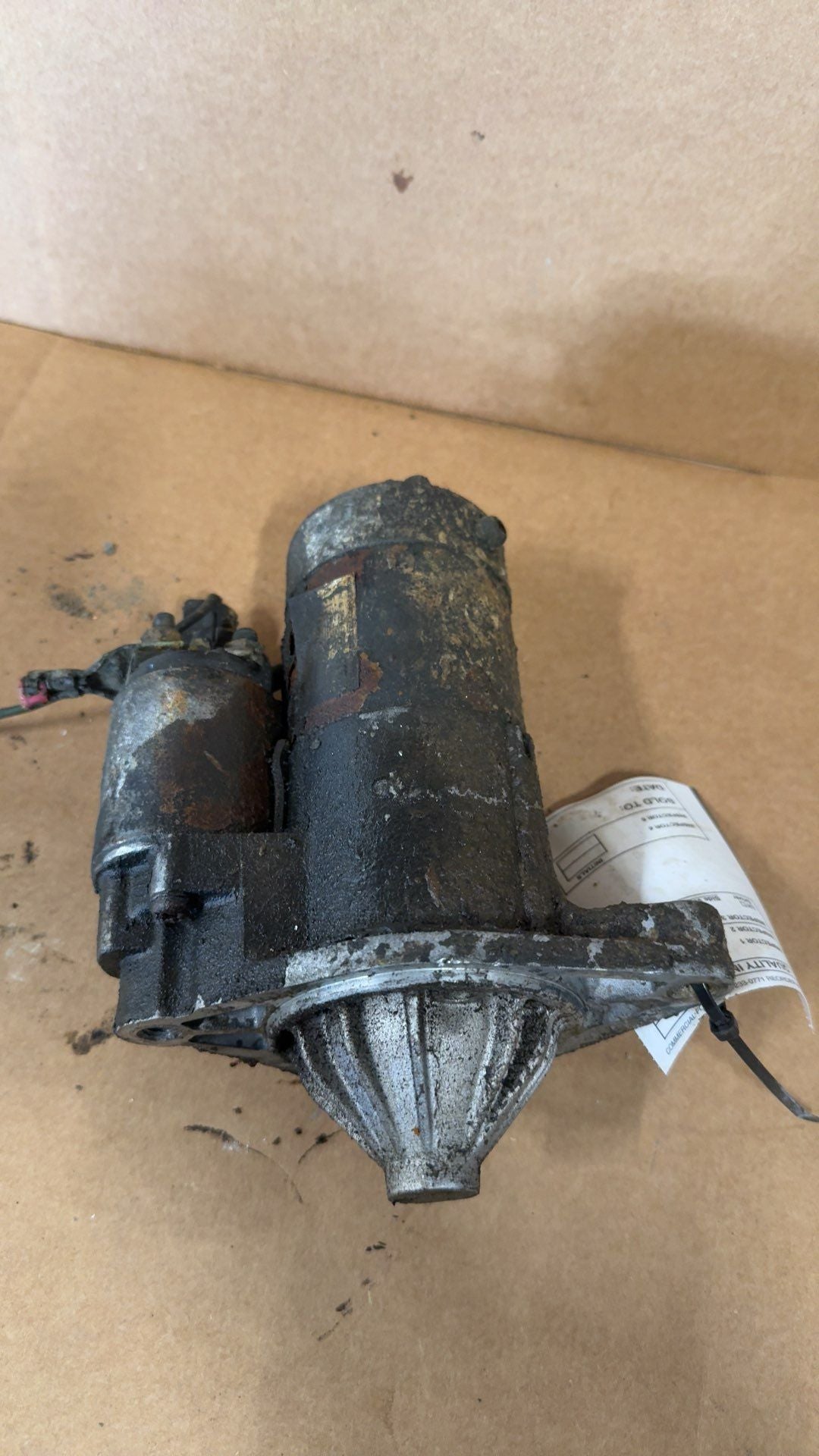 Starter Motor from a 2000 Jeep Grand Cherokee, photo 2