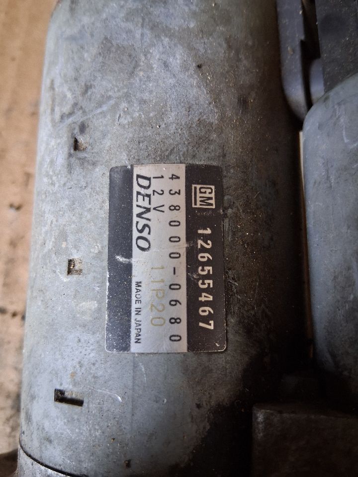 Starter Motor from a 2013 Chevrolet Malibu, photo 3