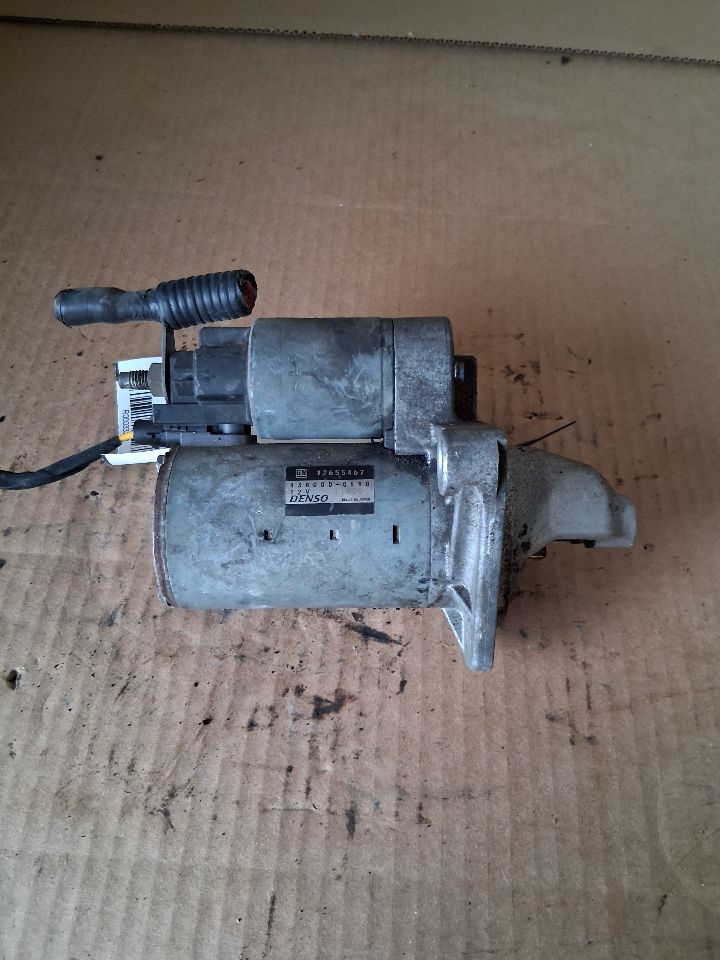 Starter Motor from a 2013 Chevrolet Malibu, photo 4