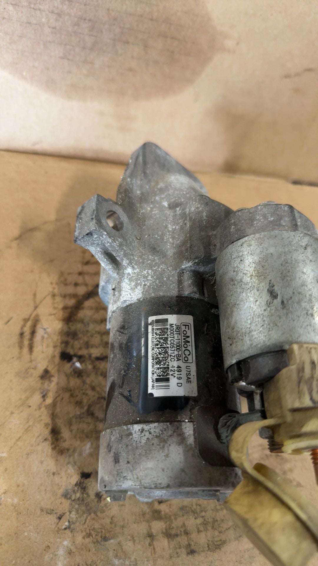 Starter Motor from a 2020 Ford Mustang, photo 4
