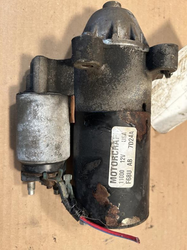 Starter Motor from a 1998 Ford Windstar, photo 2