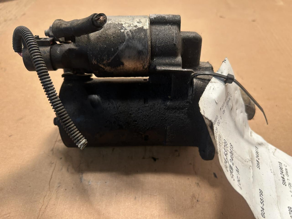 Starter Motor from a 2008 Audi A4, photo 1
