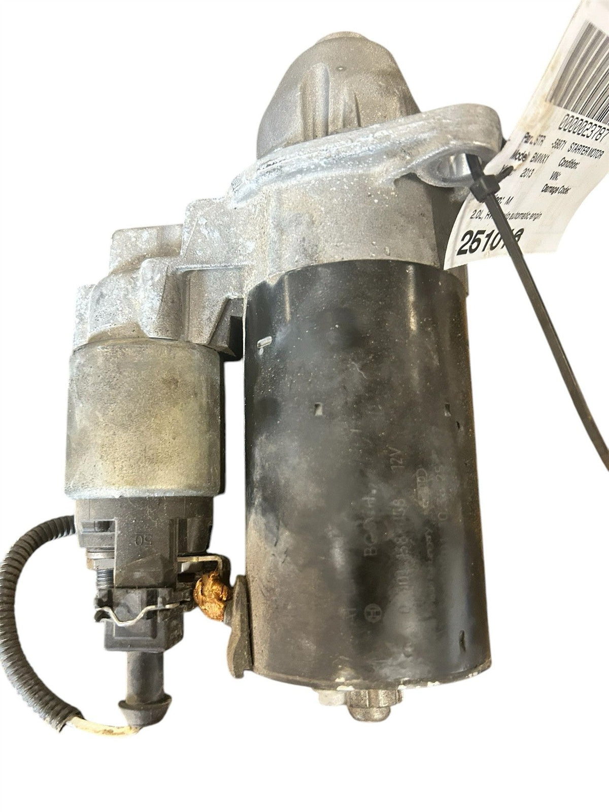 Starter Motor from a 2013 BMW X1, photo 1
