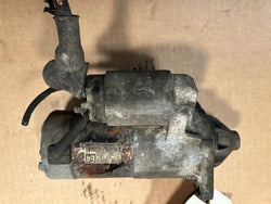 Starter Motor from a 2002 Chevrolet Tracker, photo 1