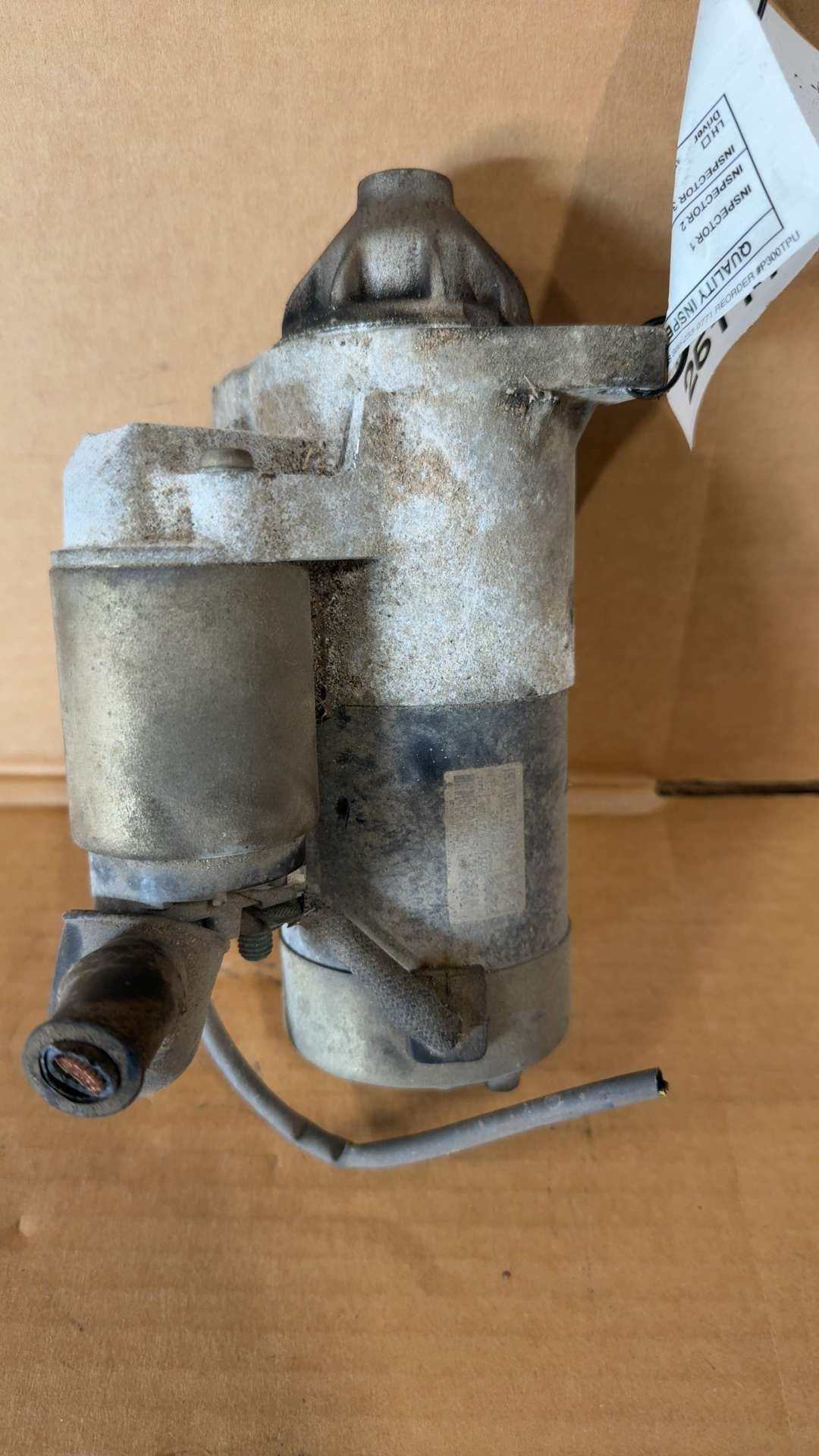 Starter Motor from a 2003 Chevrolet Tracker, photo 1