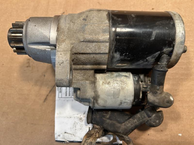 Starter Motor from a 2007 Nissan, photo 2
