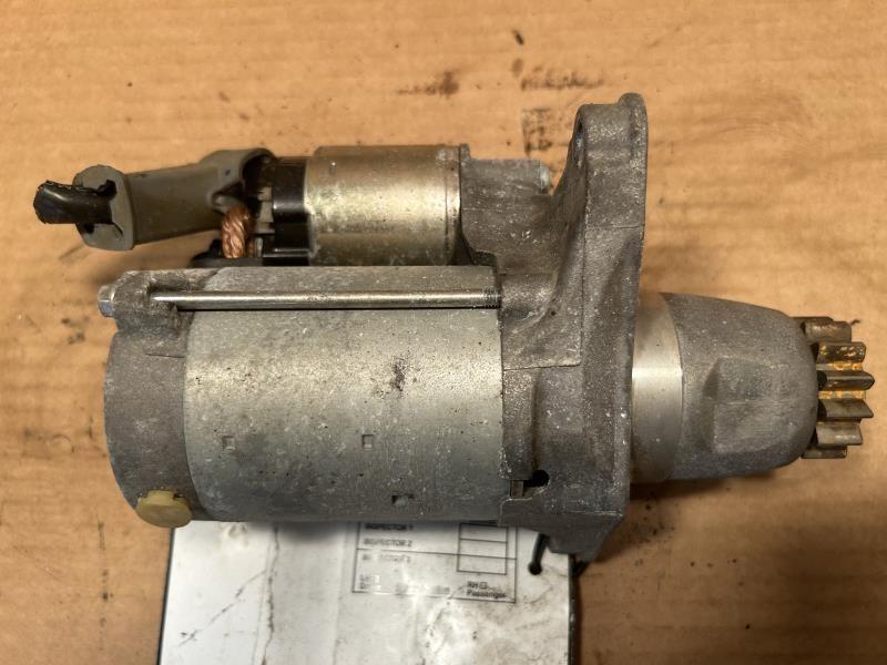 Starter Motor from a 2011 Nissan Altima, photo 1