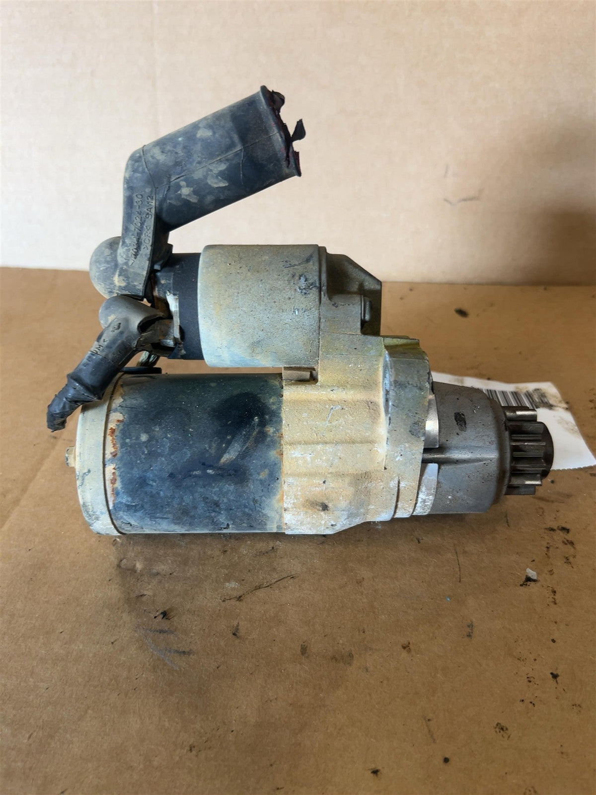 Starter Motor from a 2011 Nissan Altima, photo 2