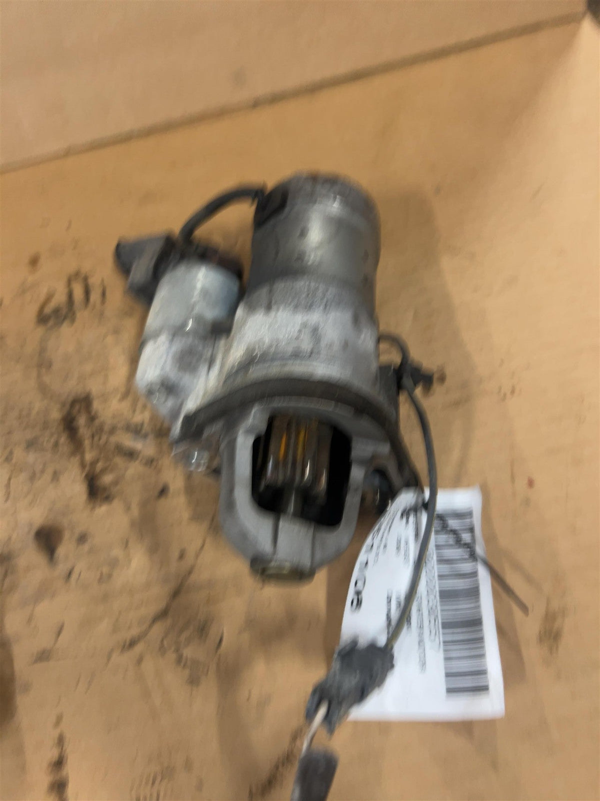 Starter Motor from a 2009 Infiniti G37, photo 2