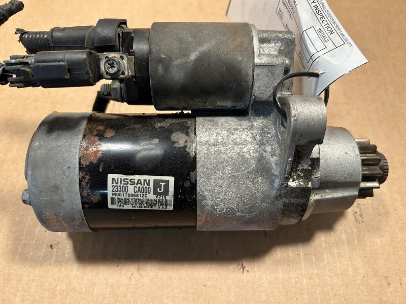 Starter Motor from a 2007 Nissan, photo 1