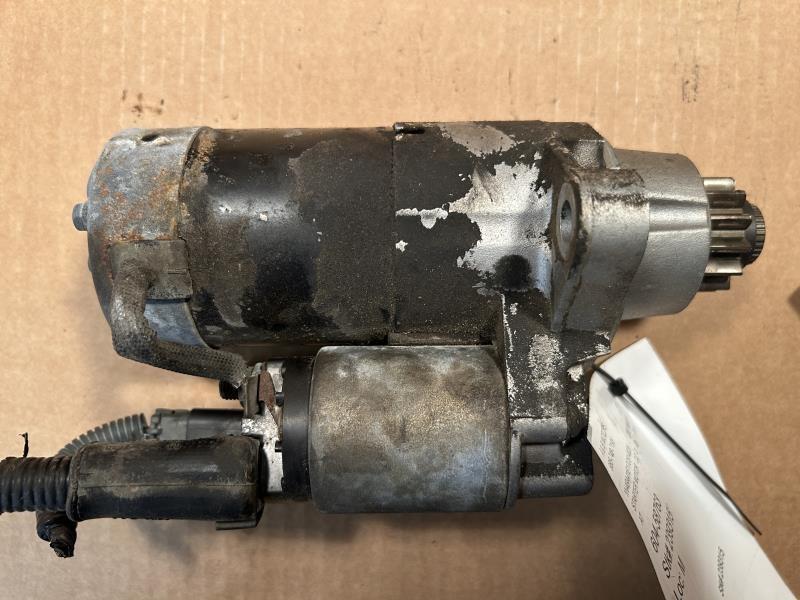 Starter Motor from a 2007 Nissan, photo 2