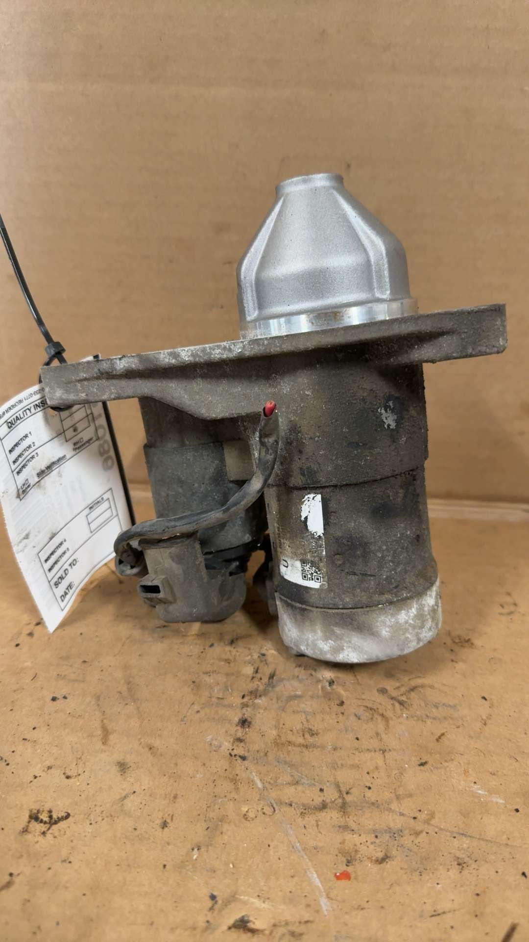 Starter Motor from a 2019 Nissan Sentra, photo 1