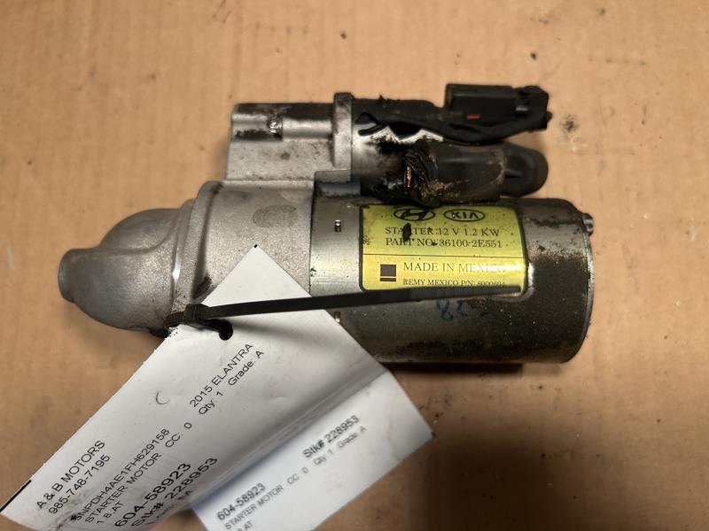 Starter Motor from a 2015 Hyundai Elantra, photo 1