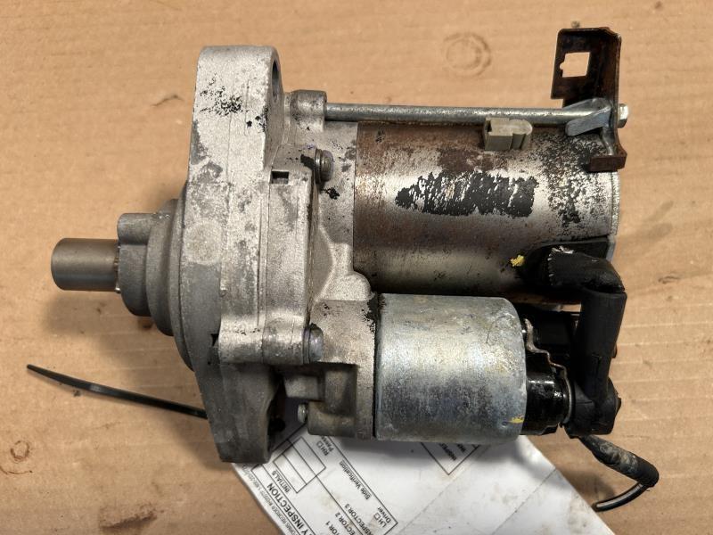 Starter Motor from a 2007 Honda, photo 1