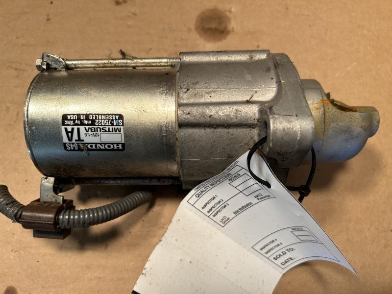 Starter Motor from a 2022 Honda Civic, photo 1