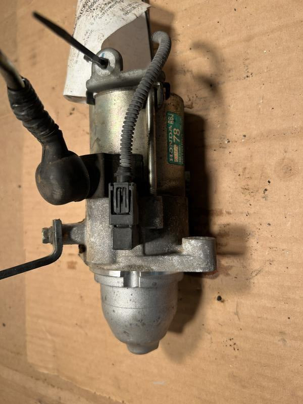 Starter Motor from a 2016 Honda CR-Z, photo 1