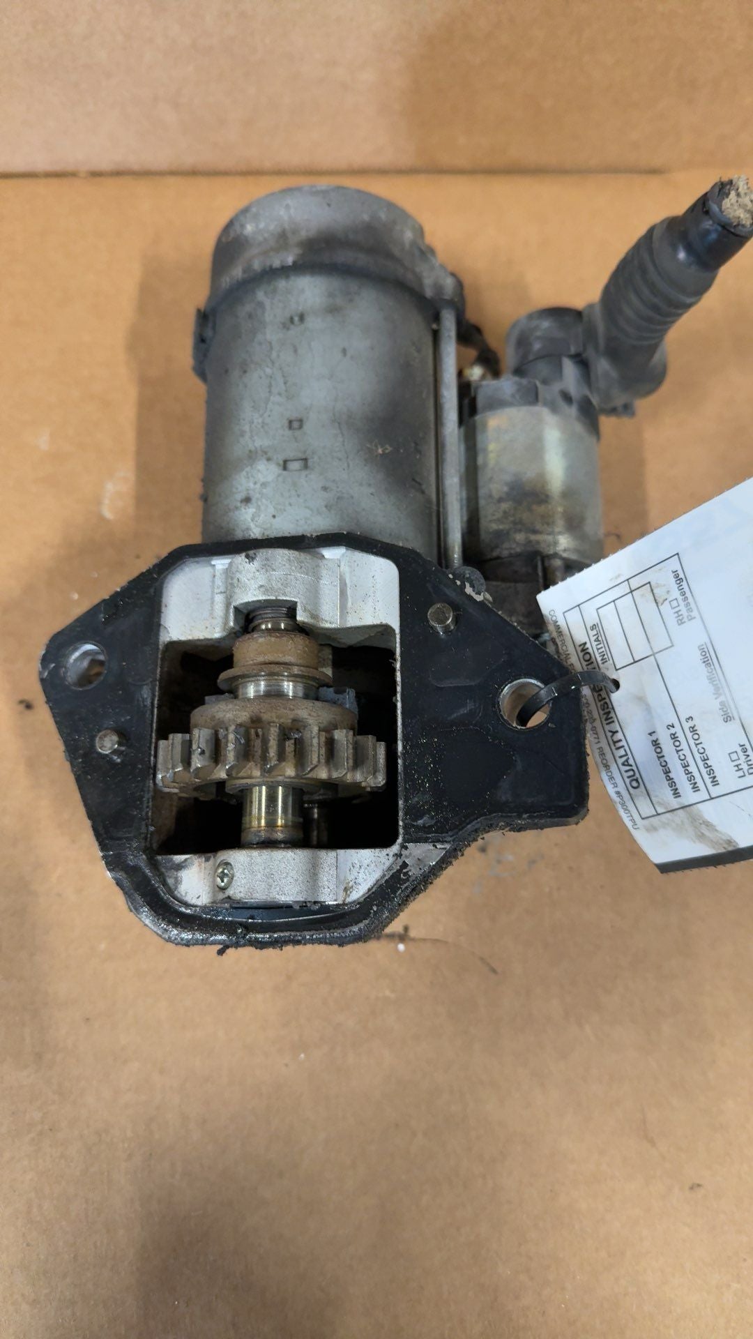 Starter Motor from a 2009 Honda Odyssey, photo 1