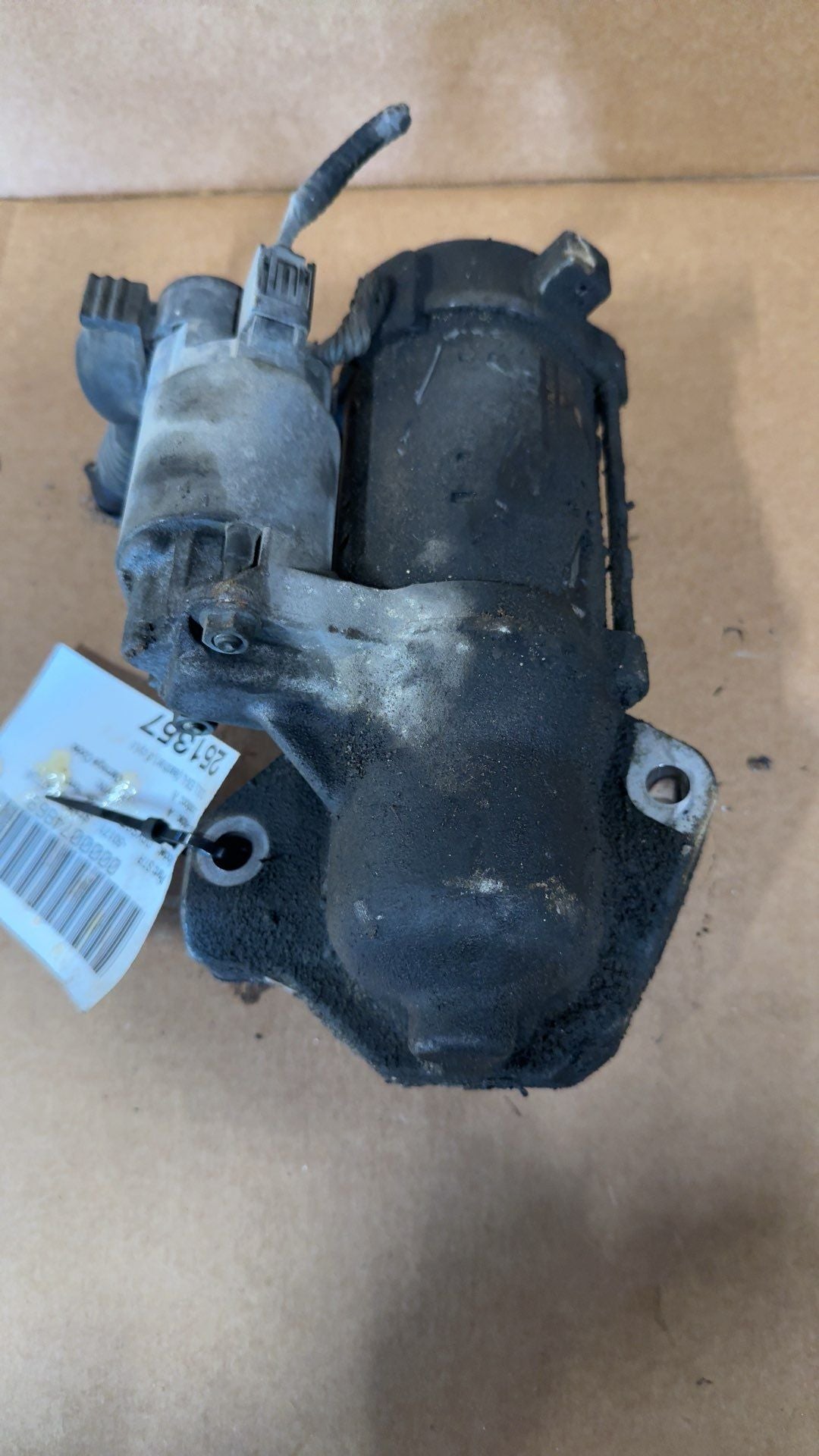 Starter Motor from a 2009 Honda Odyssey, photo 2