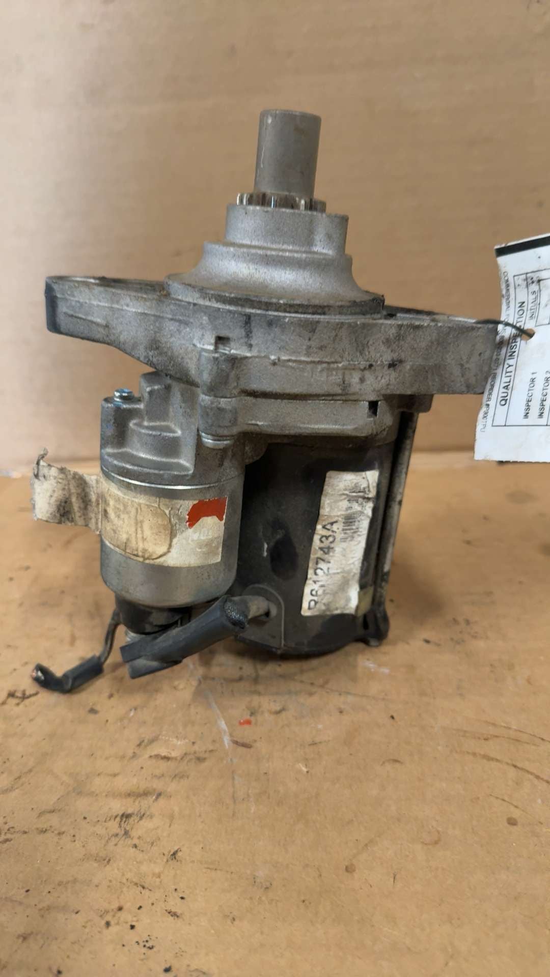 Starter Motor from a 2006 Honda, photo 1
