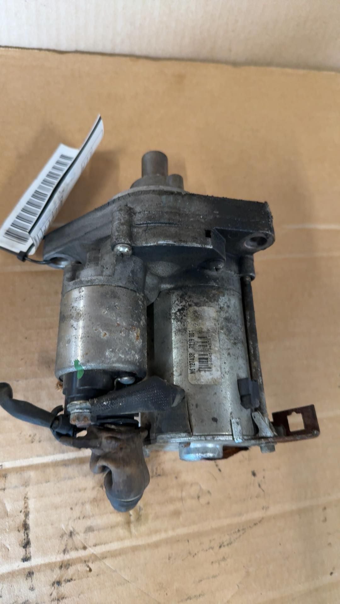 Starter Motor from a 2004 Honda Pilot, photo 2