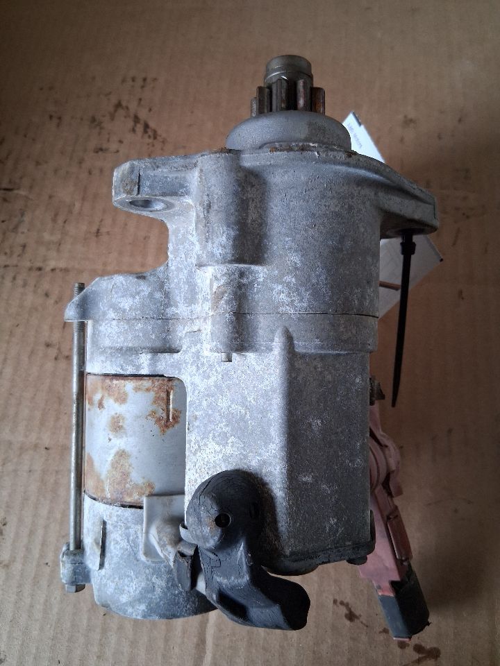 Starter Motor from a 2009 Jaguar XF, photo 2