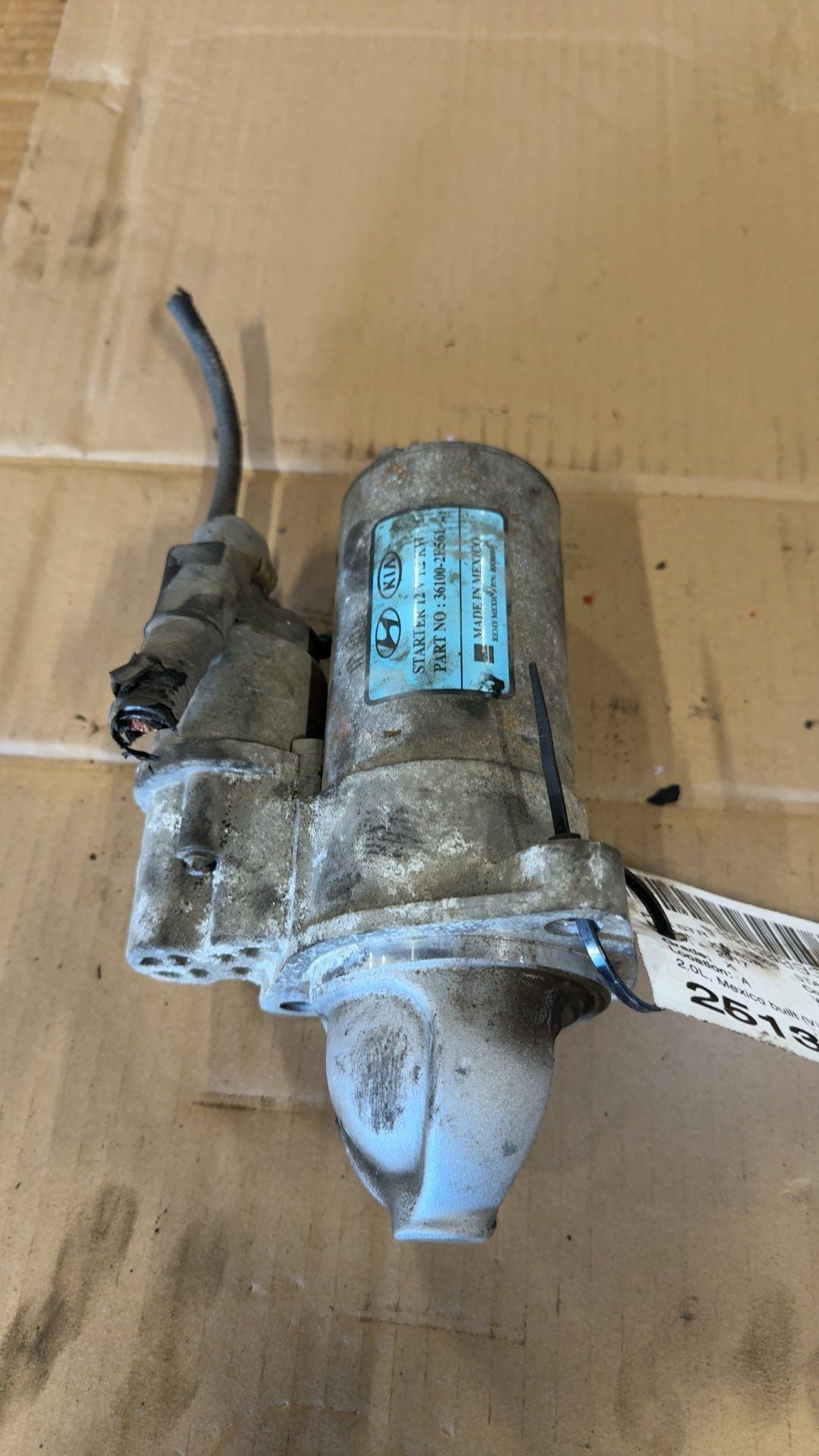 Starter Motor from a 2017 Kia Forte, photo 2