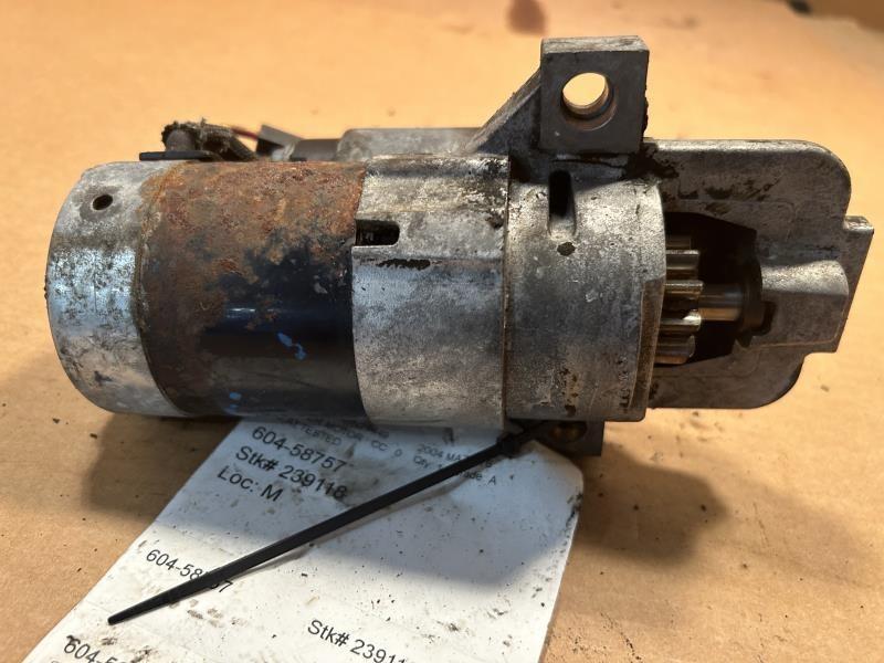 Starter Motor from a 2004 Mazda 6, photo 1