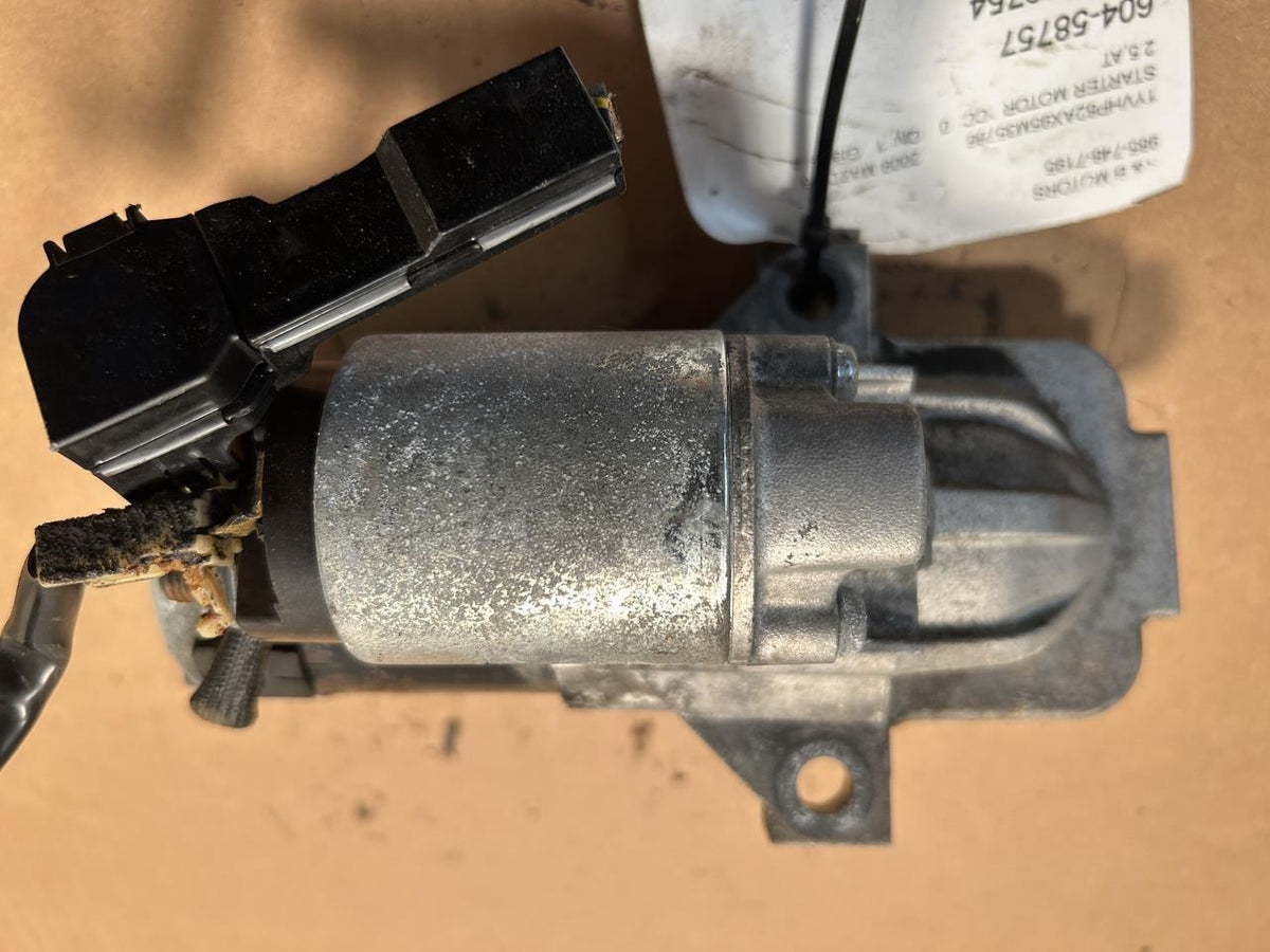 Starter Motor from a 2009 Mazda 6, photo 1