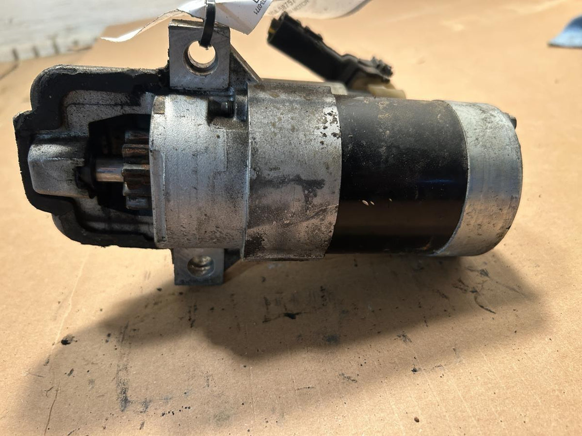 Starter Motor from a 2009 Mazda 6, photo 2