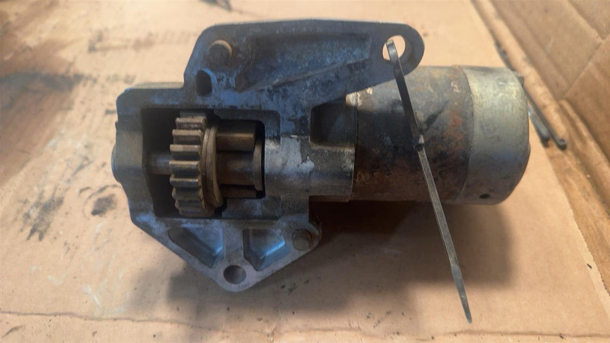 Starter Motor from a 2003 Mazda 6, photo 1