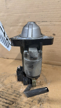 Starter Motor from a 2016 Mazda CX-5, photo 1