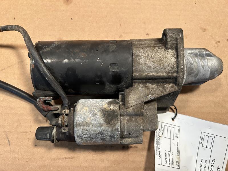 Starter Motor from a 2009 Mercedes-Benz C-Class, photo 2