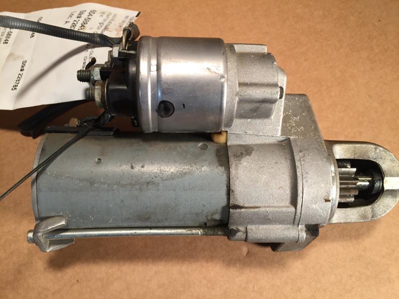 Starter Motor from a 2016 Mercedes-Benz GLE-Class, photo 2