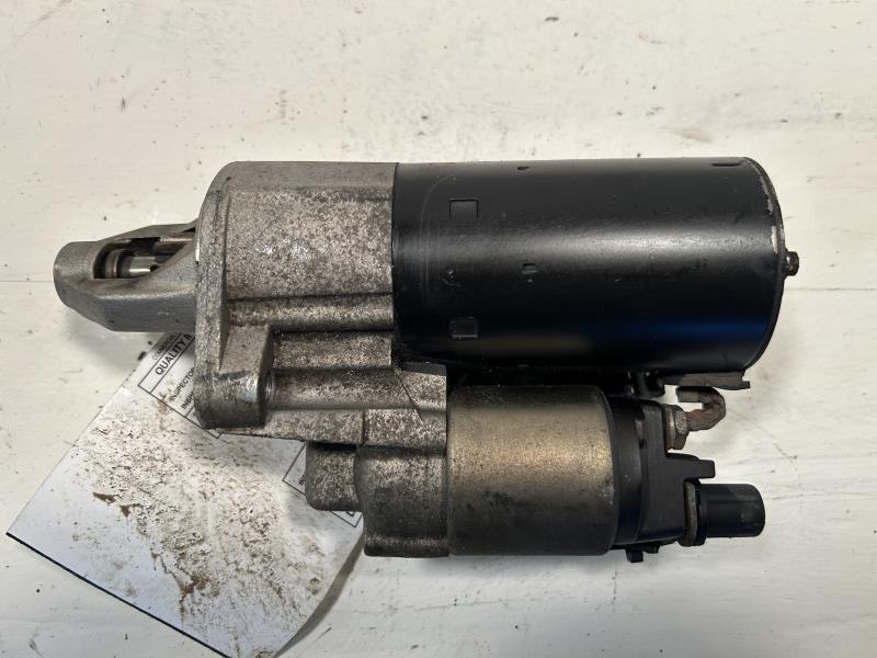 Starter Motor from a 2006 Mercedes-Benz CLK, photo 2