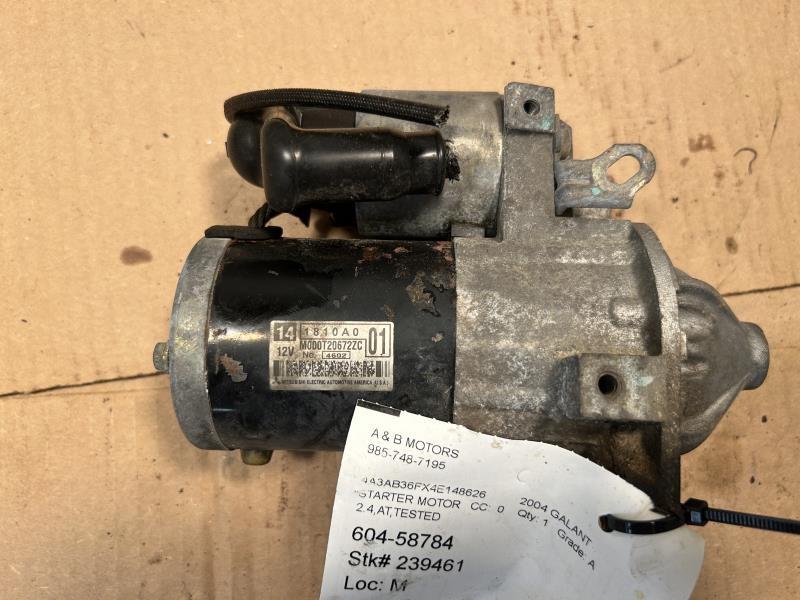 Starter Motor from a 2004 Mitsubishi Galant, photo 1