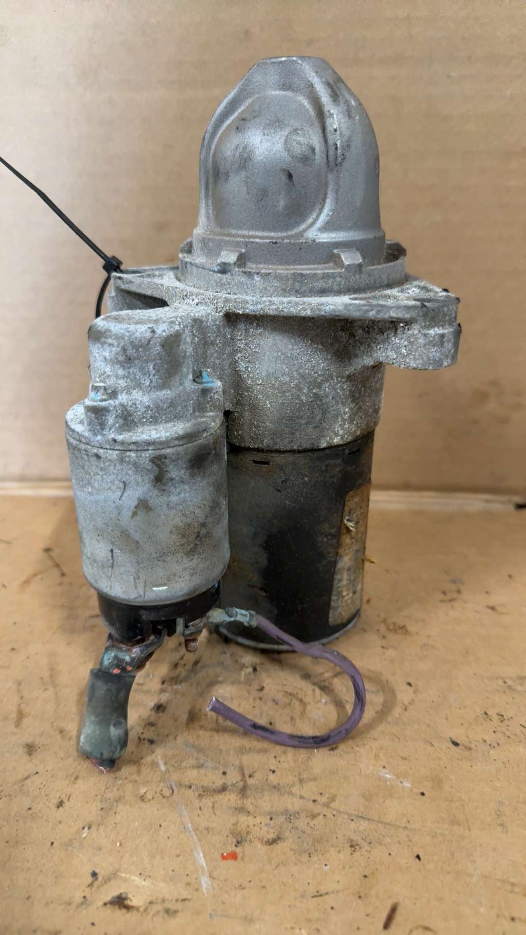 Starter Motor from a 2007 Saab, photo 1