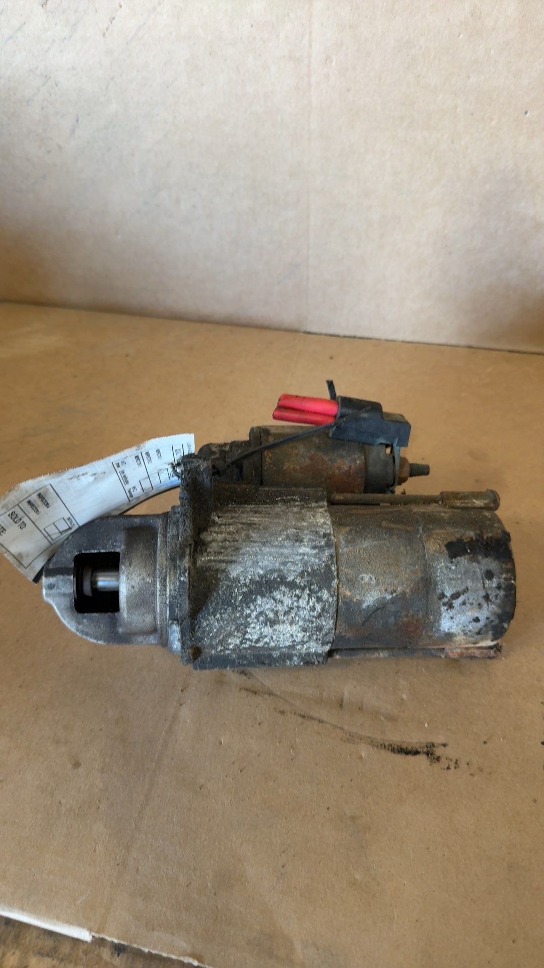 Starter Motor from a 2000 Saturn L Series, photo 1