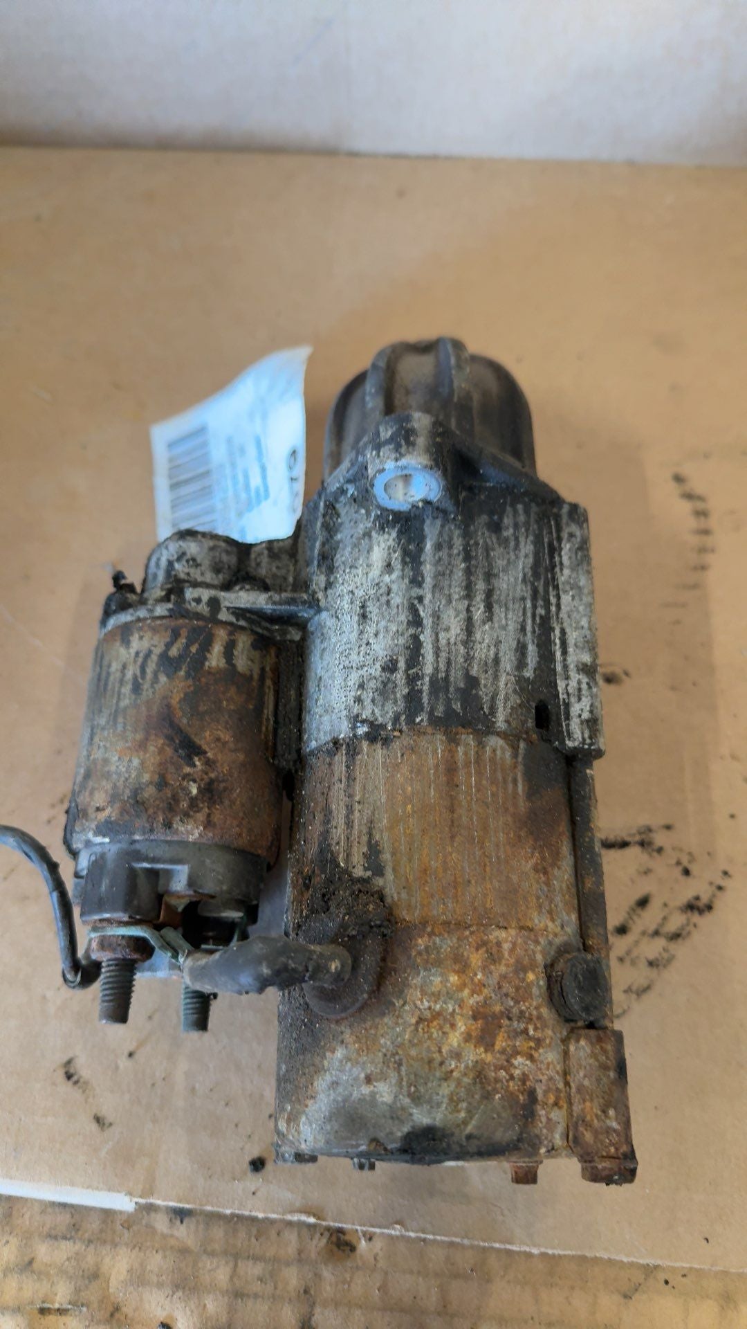 Starter Motor from a 2000 Saturn L Series, photo 2