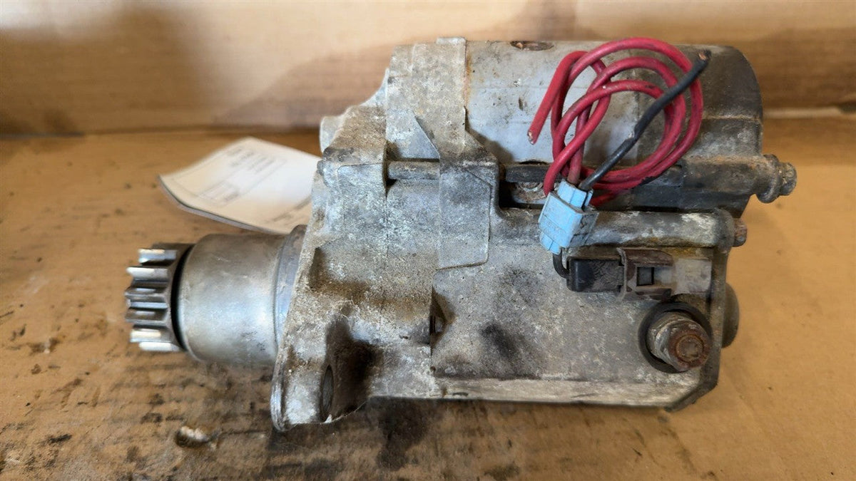 Starter Motor from a 1989 Toyota Camry, photo 3