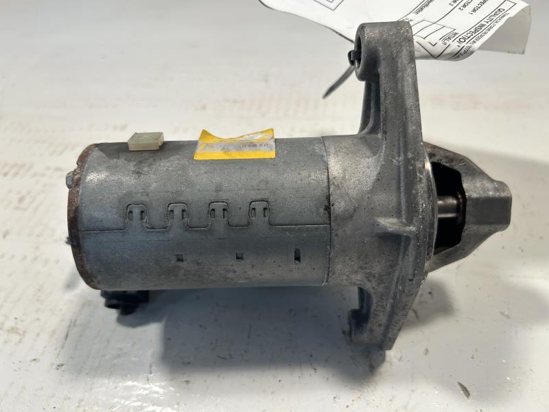 Starter Motor from a 2015 Toyota Corolla, photo 2