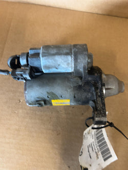 Starter Motor from a 2015 Toyota Corolla, photo 1