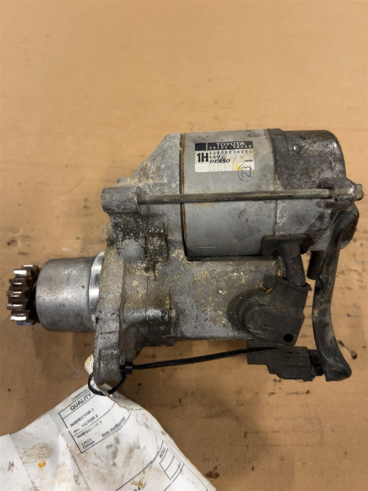 Starter Motor from a 2004 Toyota RAV4, photo 2