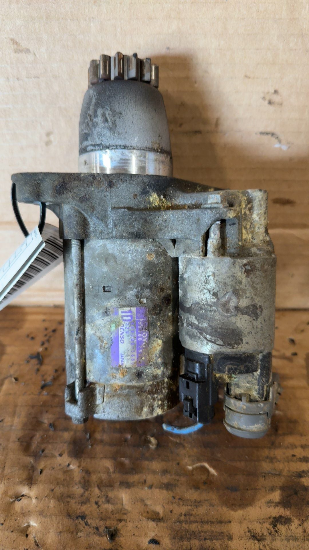 Starter Motor from a 2009 Toyota RAV4, photo 1