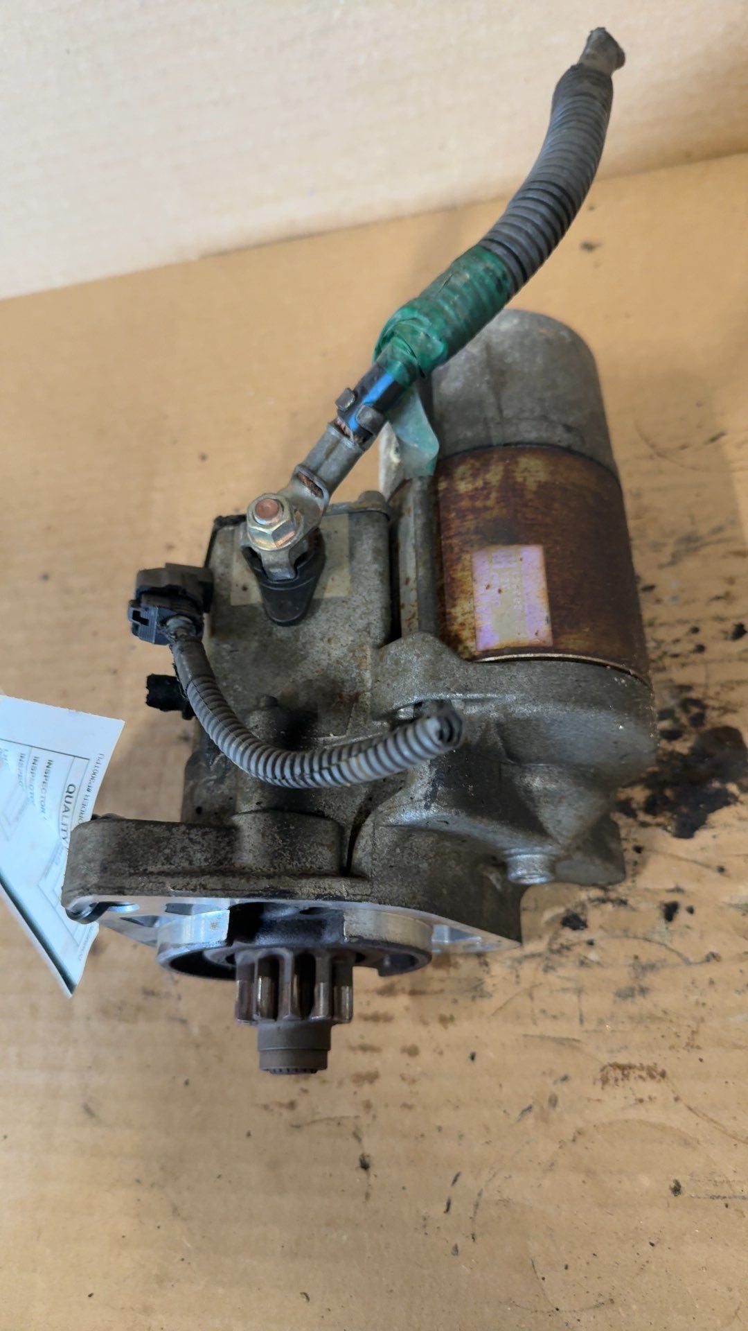 Starter Motor from a 2004 Toyota 4Runner, photo 2