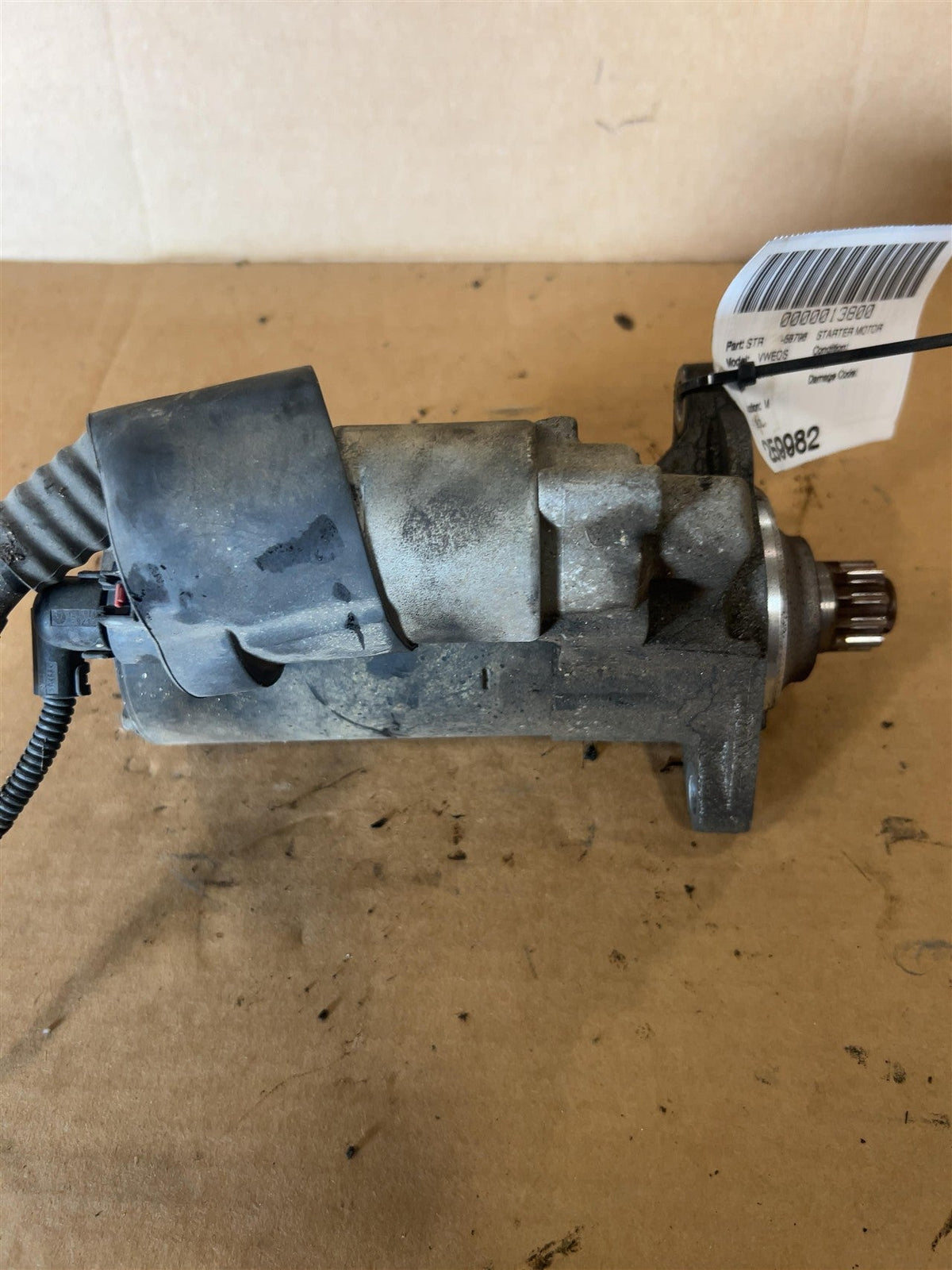 Starter Motor from a 2008 Volkswagen Eos, photo 1