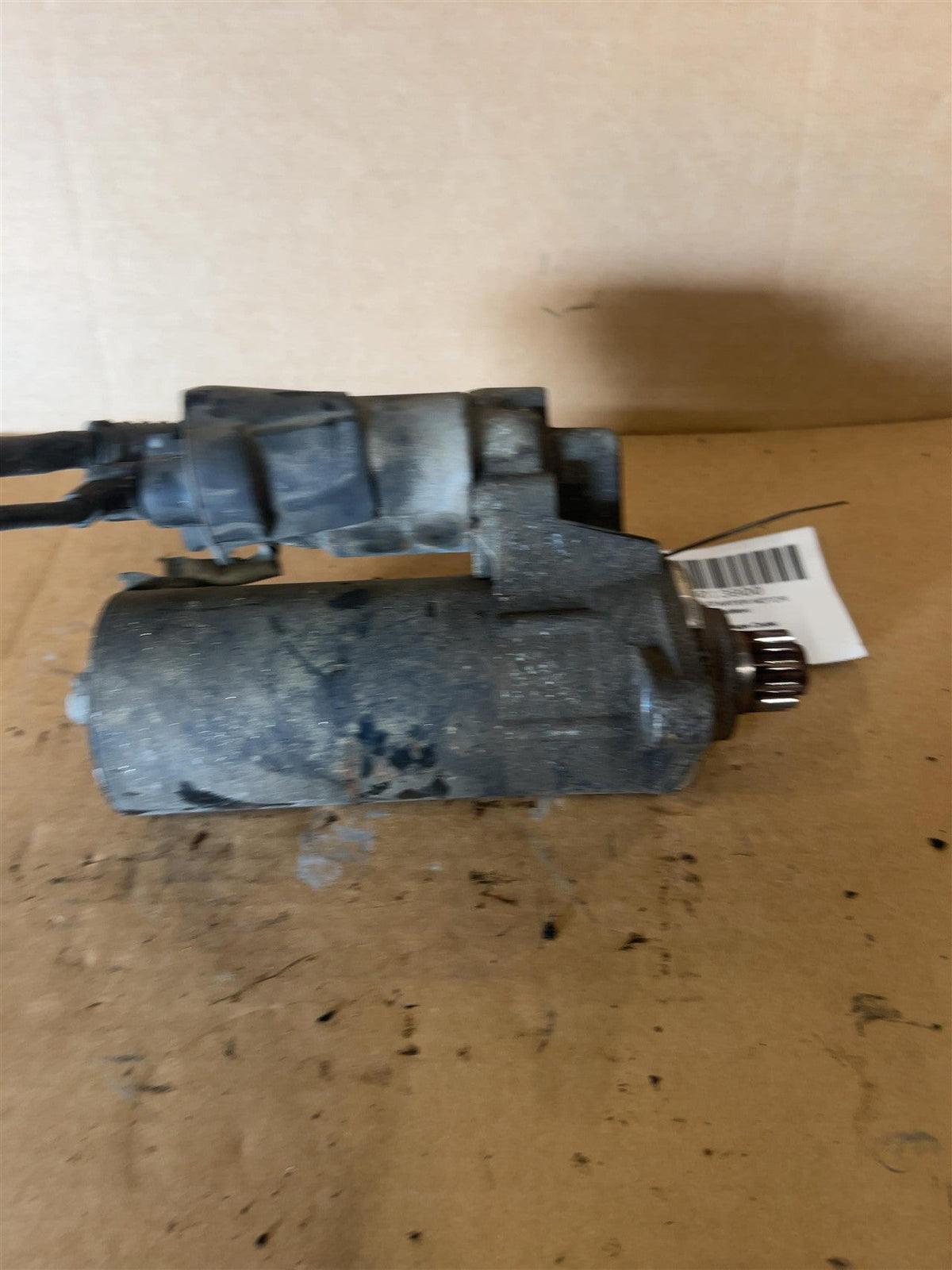 Starter Motor from a 2008 Volkswagen Eos, photo 2