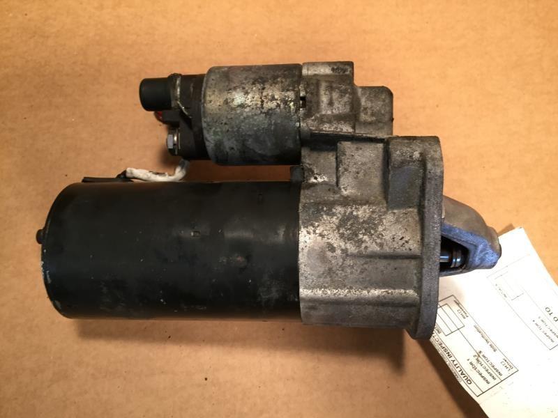 Starter Motor from a 2004 Volvo XC90, photo 2