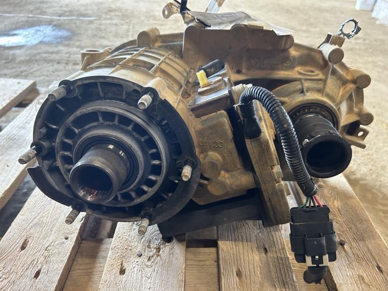 Transfer Case from a 2008 Chevrolet Trailblazer, photo 2
