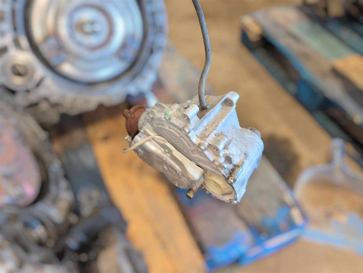 Transfer Case from a 2014 Ford Explorer, photo 2